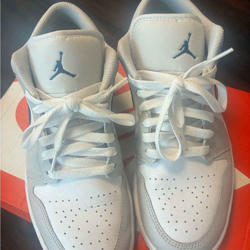Nike Jordan White and Navy Low-Top Sneakers - Picture 8 of 10